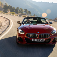 Версия BMW Z4 sDrive20i теперь стала доступна и в Европе