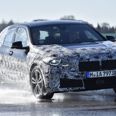 Новый переднеприводный BMW 1 серии завершает испытания на французских трассах