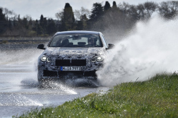 Новый переднеприводный BMW 1 серии завершает испытания на французских трассах BMW 1 серия F40