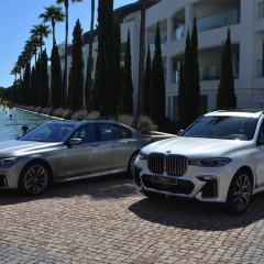 Фейслифтинг BMW M760Li xDrive соответствует BMW X7 M50d