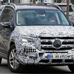 Новый Mercedes-Benz GLS-Class по размерам обгоняет большой BMW X7