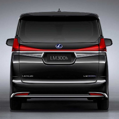 В Шанхае официально представлен роскошный минивэн Lexus LM