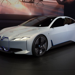 Появились новые фотографии электрокара BMW i4