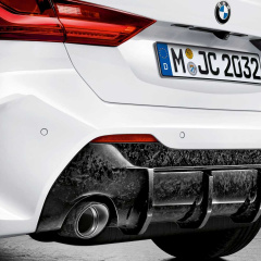 Новая BMW M135i xDrive в спортивном облике с деталями M Performance