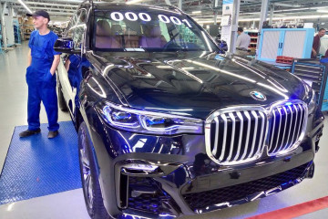 Первый внедорожник BMW X7 сошел с конвейера «Автотора» BMW X7 серия G07