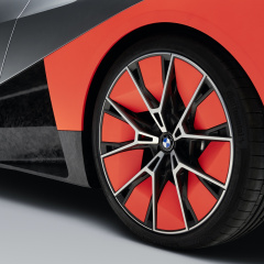 BMW Vision M NEXT - настоящий гибридный суперкар с подключаемыми модулями