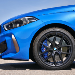 Интересные новости о переднеприводном BMW M135i xDrive 2019