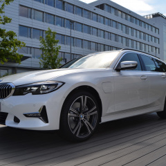 Гибрид BMW 330e Touring G21 появится летом 2020 года