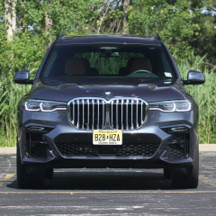 BMW X7 xDrive50i 2019 года: больше, лучше, быстрее, сильнее