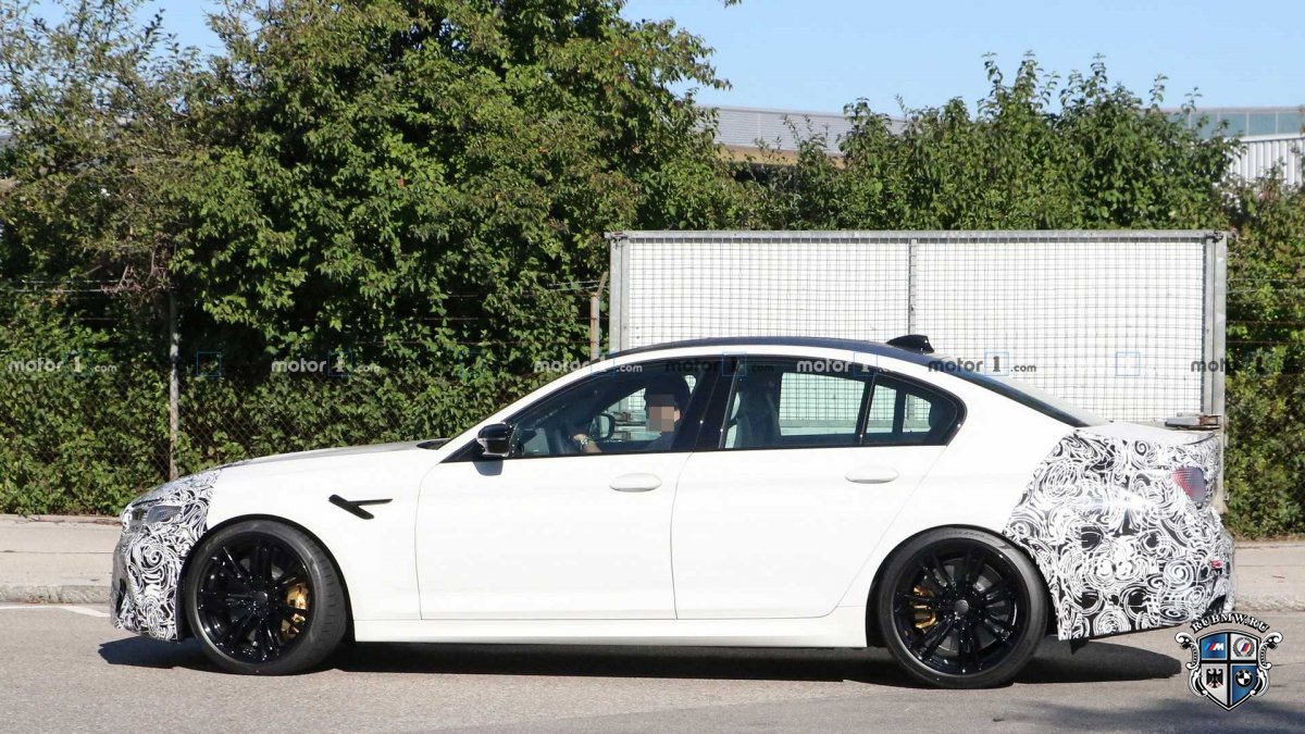 Новый BMW M5 Facelift практически без маскировки