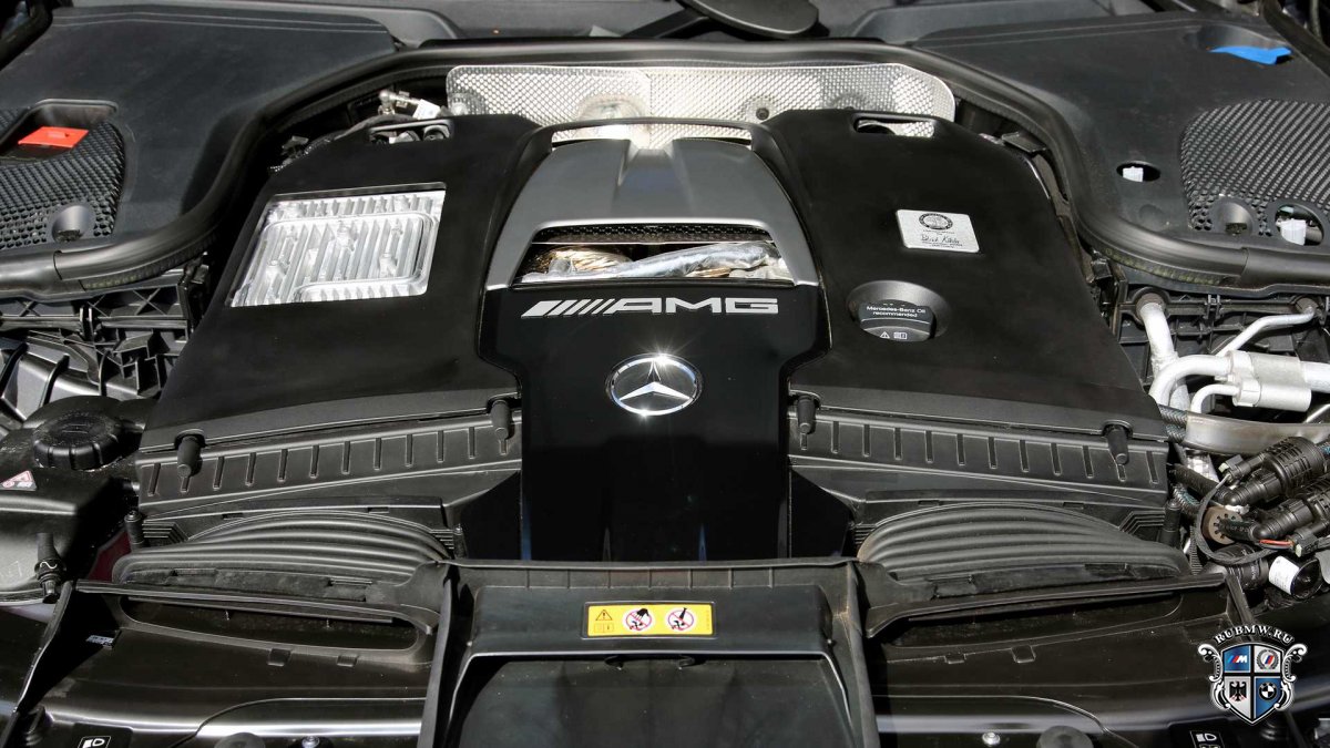 Mercedes AMG GT 63 S мощностью в 880 л.с.