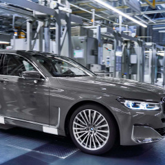 Следующее поколение BMW i7S получит 670 л.с.
