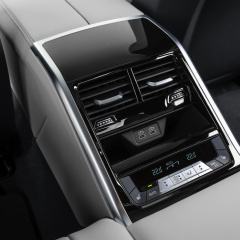 Баварцы дополняют семейство M8 четырехдверным BMW M8 Gran Coupe 2020
