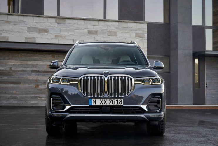 Как заказать уникальную курсовую работу по автомобильной промышленности BMW X7 серия G07
