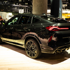 BMW X6 M Competition в Лос- Анджелесе выглядит потрясающе