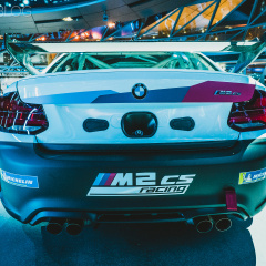 Новейший гоночный автомобиль BMW M2 CS Racing