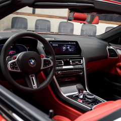 Новый BMW M8 Competition Convertible (F91) в цвете Motegi Red