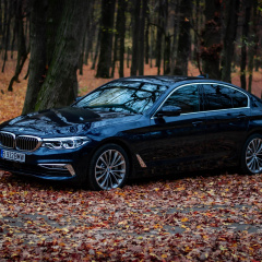 BMW 530e 2020 года с подключаемым модулем