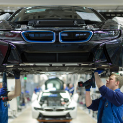 BMW Group не будет строить завод в России