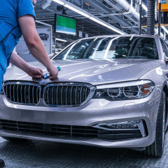 BMW Group не будет строить завод в России