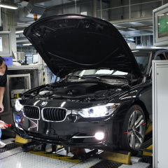 BMW Group не будет строить завод в России