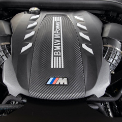 BMW X6 M 2020 года в цвете Ametrine Metallic