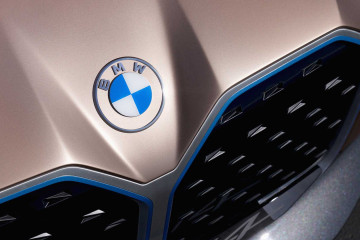 BMW меняет логотип BMW BMW i Все BMW i
