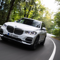 BMW X5 xDrive45e G05- очередной гибрид от BMW