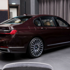 BMW Абу-Даби Моторс представил BMW 7 серии LCI G12 после фейслифтинга