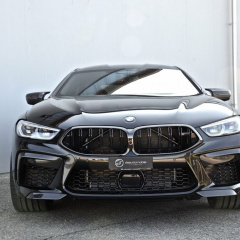 BMW M8 Gran Coupé F93 полностью черного цвета - это мощно!