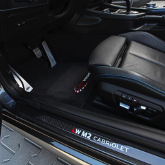 BMW M2 Cabrio побеждает M2 CS на Заксенринге, одном из старейших автодромов Германии