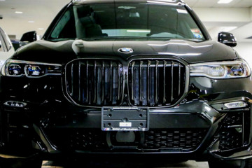 Черный Лорд: BMW X7 M50i с 530 л.с. и пакетом M Performance BMW M серия Все BMW M