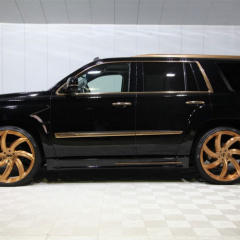Автомобиль для супер-рэперов и наркодилеров: чёрно-золотой Cadillac Escaladec