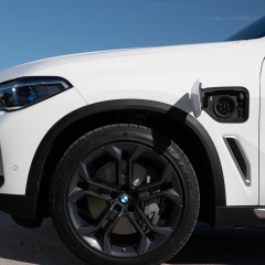 Новый плагин-гибрид 2021 BMW X5 хDrive45e 2021