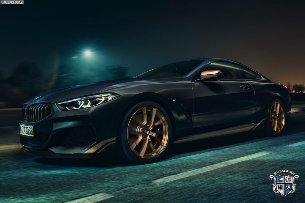 BMW 8 серия G15