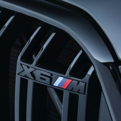BMW X6 M Competition в сапфировом черном цвете