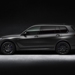 BMW анонсирует X7 Dark Shadow Edition, первую специальную модель семиместного внедорожника