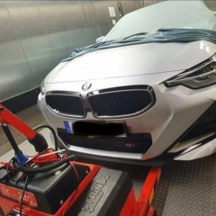 В сети появились изображения нового купе BMW M240i G42 M Performance