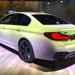 Обновленный БМВ M550i G30 LCI M-Sport 2020