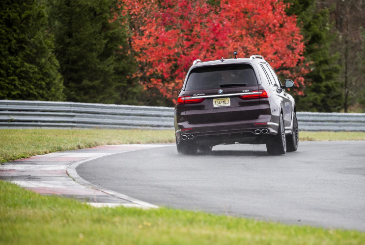 Как заказать уникальную курсовую работу по автомобильной промышленности BMW X7 серия G07