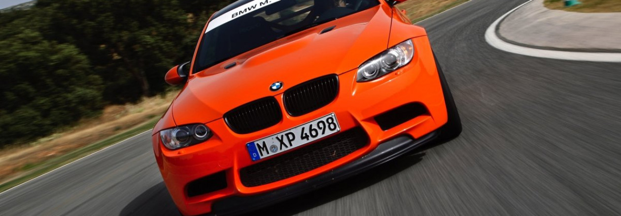 Дрифт BMW M3 GTS с гонщиком Stig из Top Gear