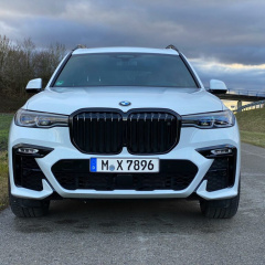 Один из самых привлекательных вариантов BMW X7 M50d G07 исчез навсегда из прайс-листа BMW