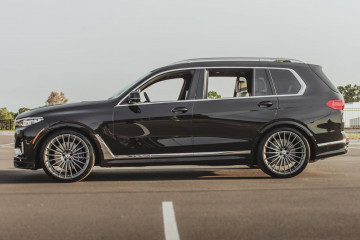 Новая ALPINA XB7 2021 года в цвете Black Sapphire Metallic BMW X7 серия G07