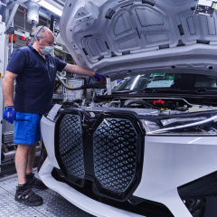 Производство BMW может остановиться в ближайшие недели
