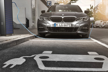 BMW 320e 2021: первые подробности BMW PHEV Все PHEV