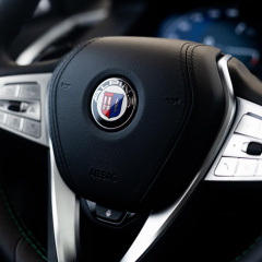 Обновленный BMW ALPINA XB7 2021 года - самый мощный серийный роскошный внедорожник