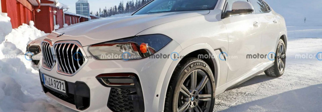 Обновленный BMW X6 с новым интерьером и множеством экранов