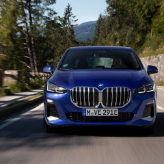 BMW 230e xDrive: Active Tourer в качестве подключаемого гибрида мощностью 326 л.с.