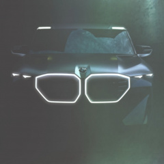 BMW XM: новые тизеры о силовом гибриде с мощностью 750 л.с.