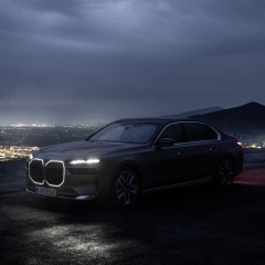 МИРОВАЯ ПРЕМЬЕРА: BMW i7 2023 года — самый совершенный BMW в истории